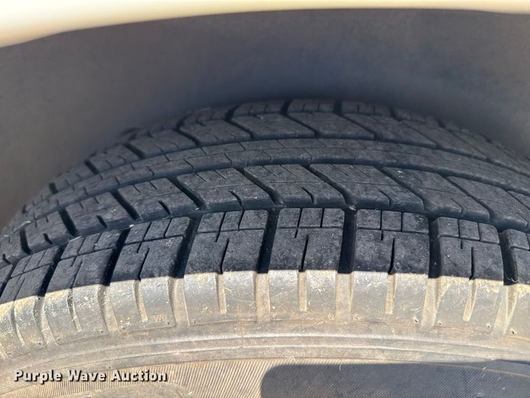 image for item DZ8873 2011 Chevrolet Traverse SUV