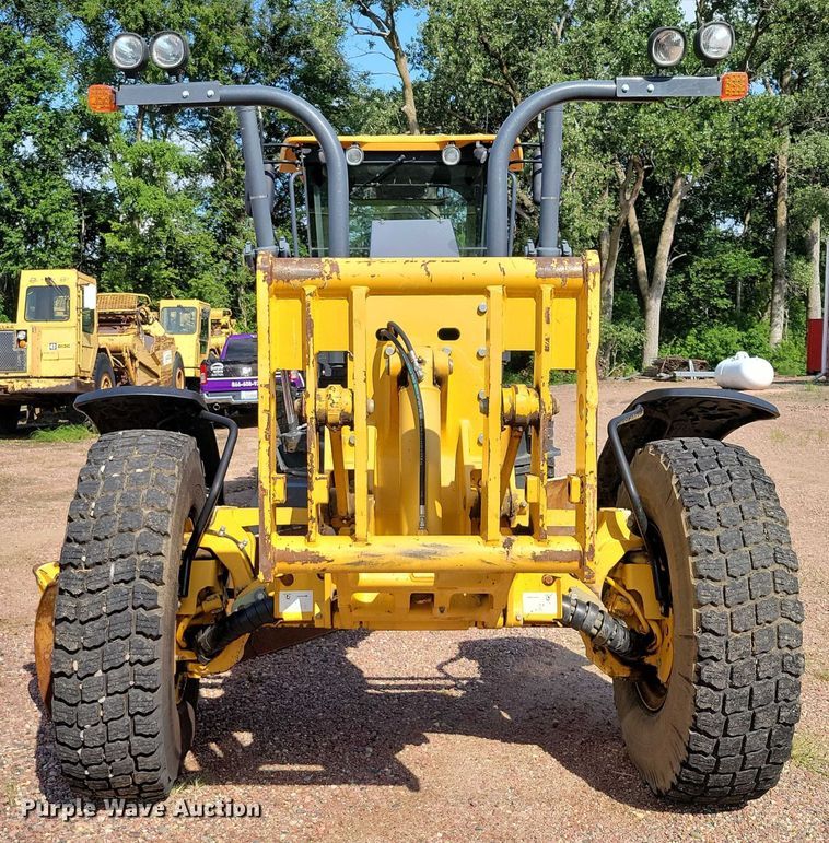 MOTOCONFORMADORA JOHN DEERE 672G 2014