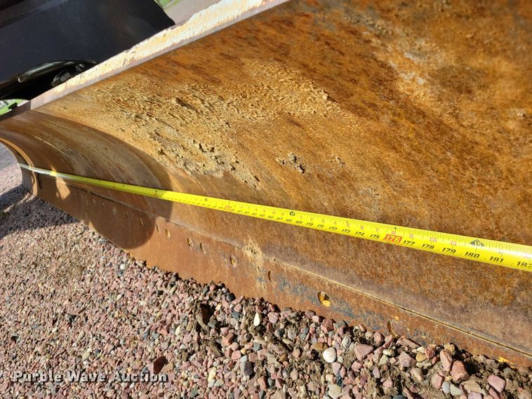 image for item EA2513 2014 John Deere 672G motor grader