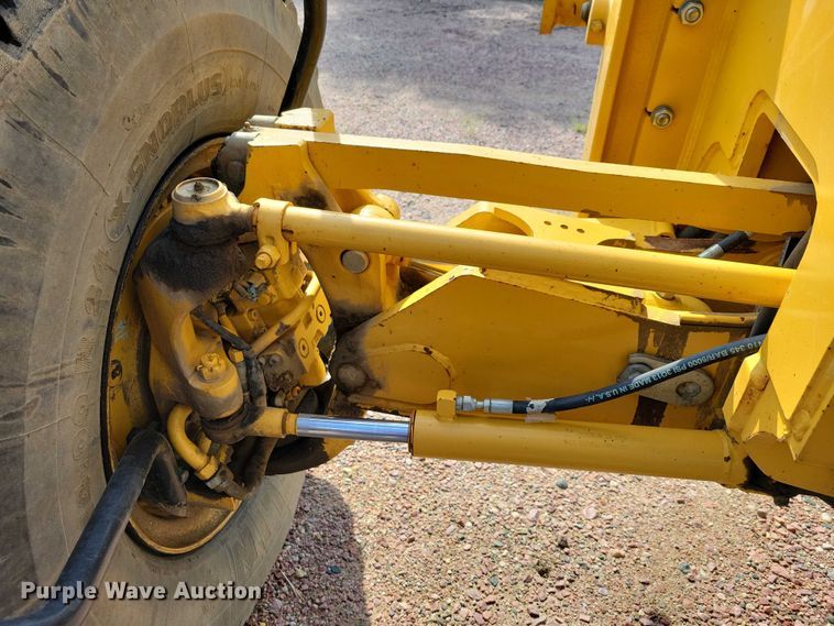 image for item EA2513 2014 John Deere 672G motor grader