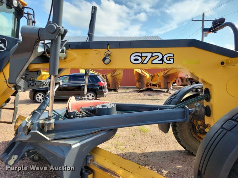 image for item EA2513 2014 John Deere 672G motor grader