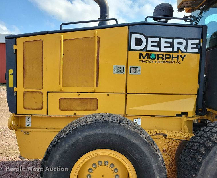 image for item EA2513 2014 John Deere 672G motor grader