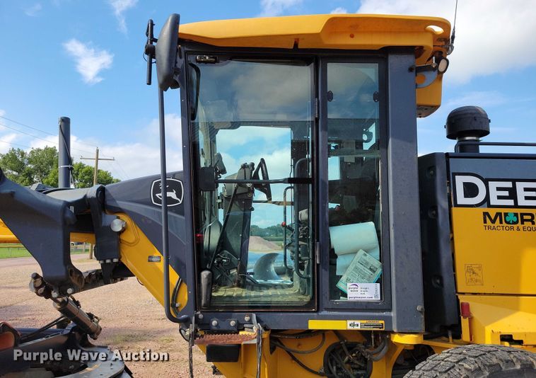 image for item EA2513 2014 John Deere 672G motor grader