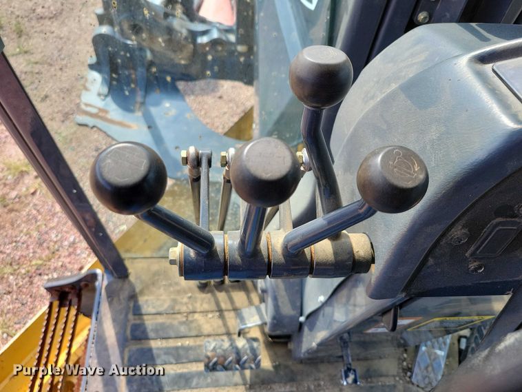 image for item EA2513 2014 John Deere 672G motor grader