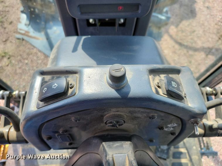 image for item EA2513 2014 John Deere 672G motor grader