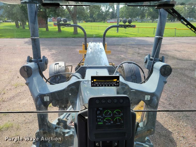 image for item EA2513 2014 John Deere 672G motor grader