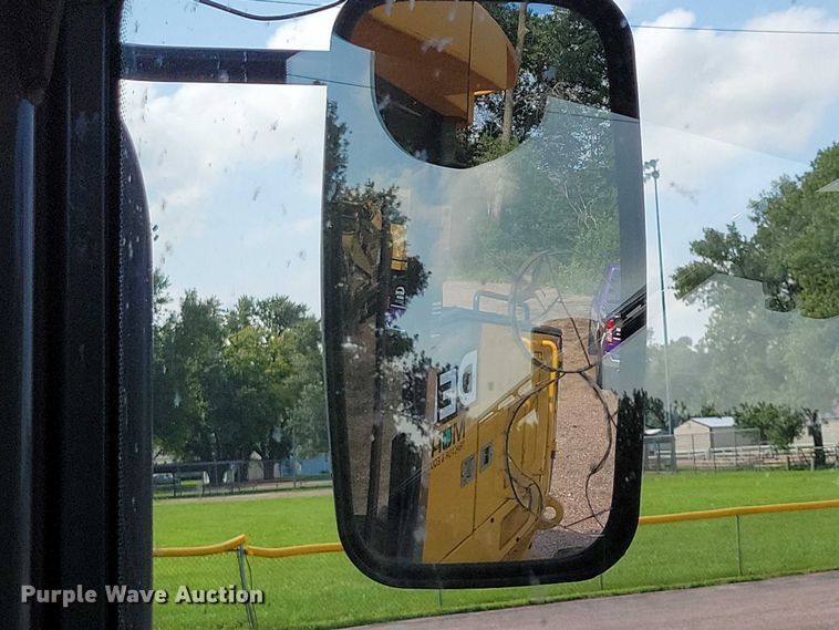 image for item EA2513 2014 John Deere 672G motor grader