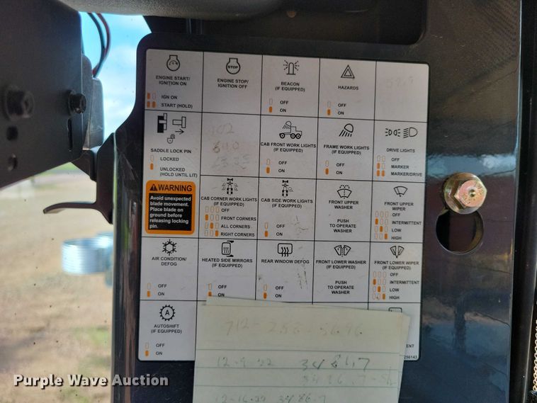 image for item EA2513 2014 John Deere 672G motor grader