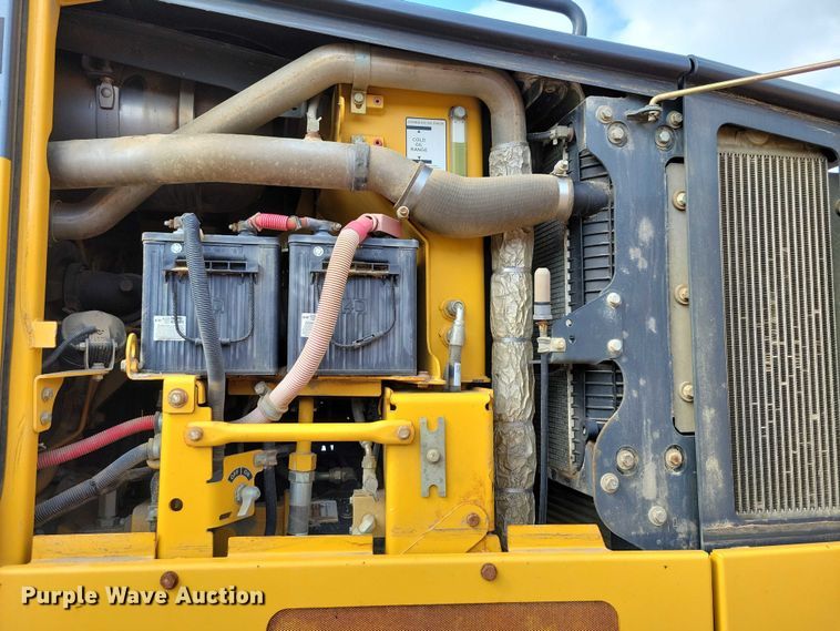 image for item EA2513 2014 John Deere 672G motor grader