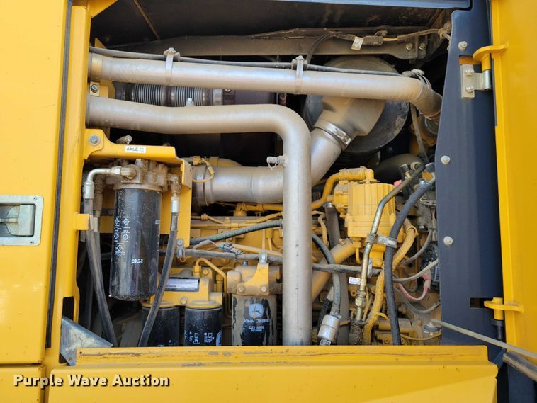 image for item EA2513 2014 John Deere 672G motor grader