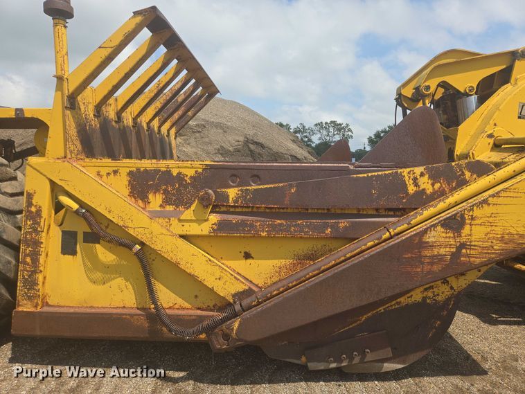 image for item EB0974 1965 Euclid TS-14 scraper