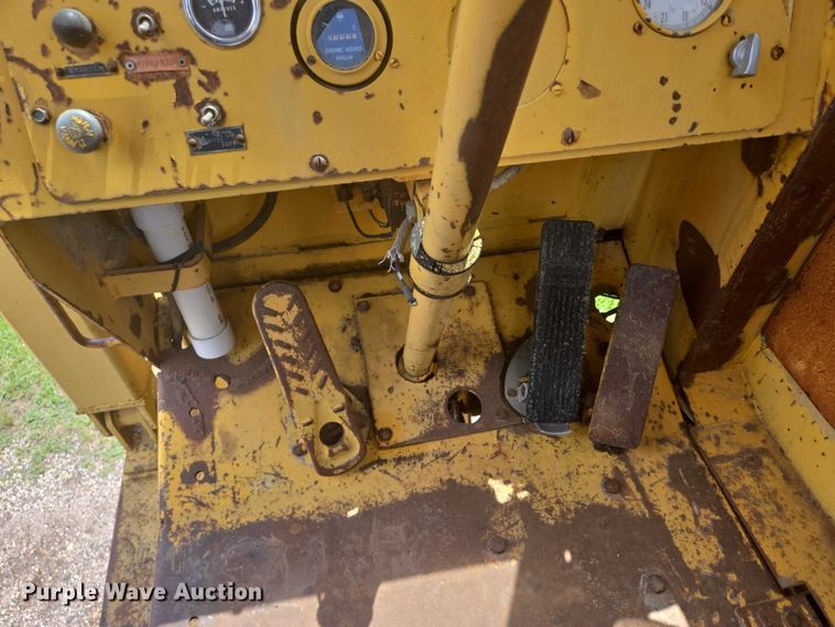 image for item EB0974 1965 Euclid TS-14 scraper