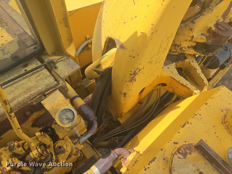 image for item EB0974 1965 Euclid TS-14 scraper