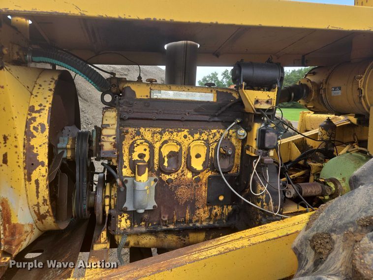 image for item EB0974 1965 Euclid TS-14 scraper