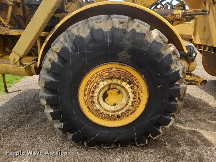 image for item EB0974 1965 Euclid TS-14 scraper