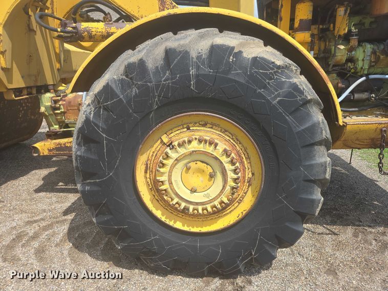 image for item EB0974 1965 Euclid TS-14 scraper