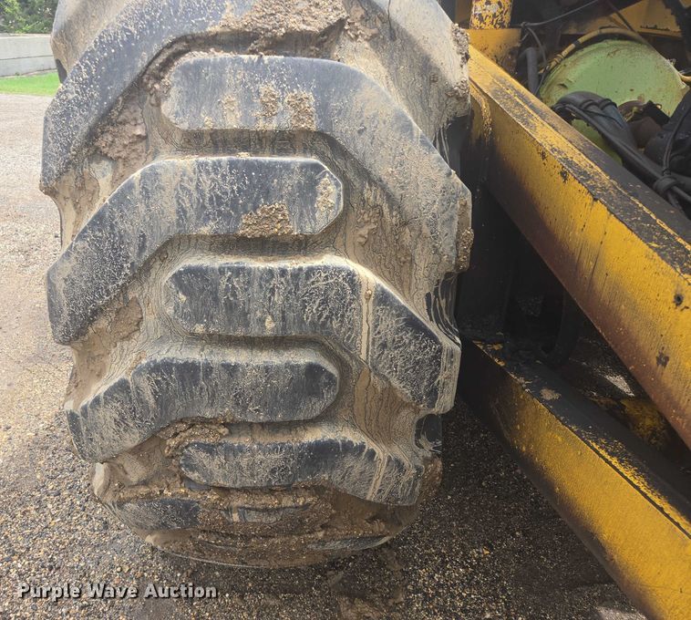 image for item EB0974 1965 Euclid TS-14 scraper