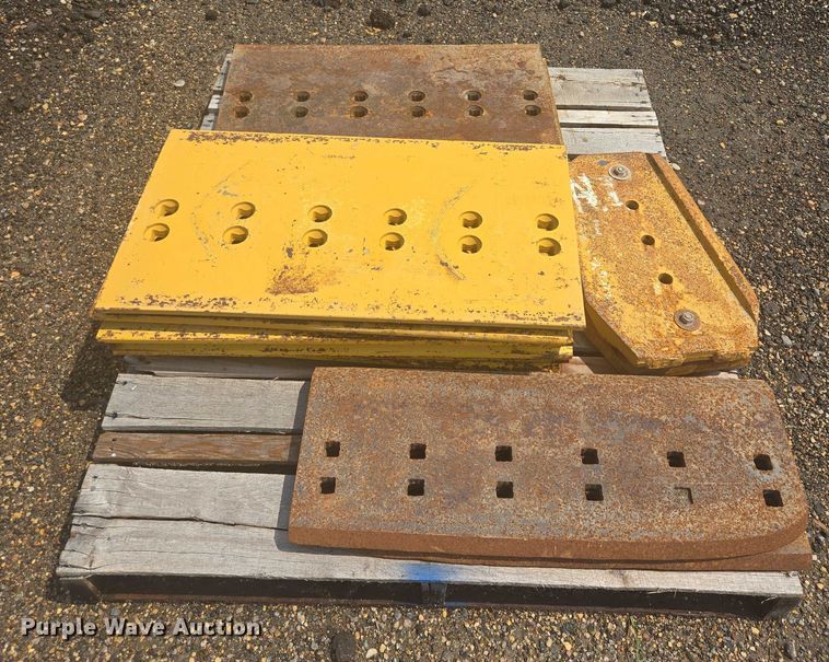 image for item EB0974 1965 Euclid TS-14 scraper