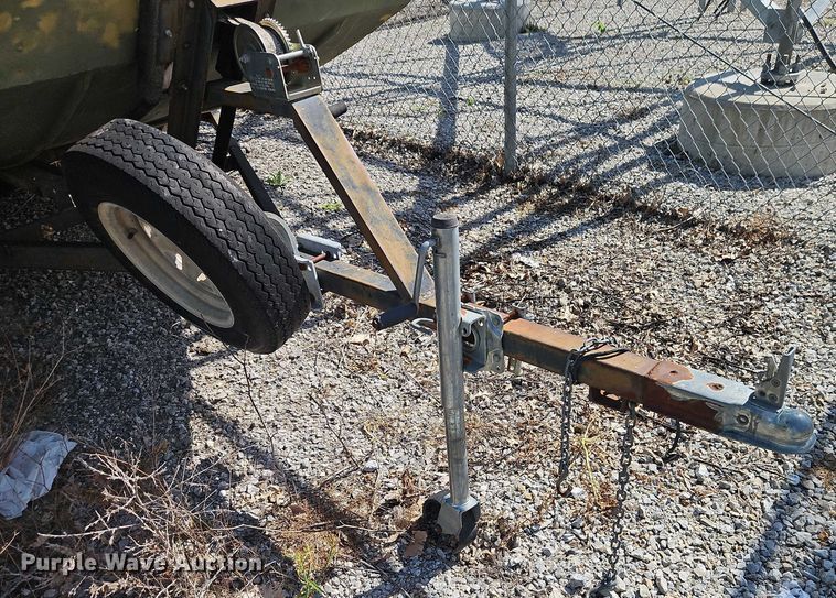 image for item EB8178 1987 Lowe  boat