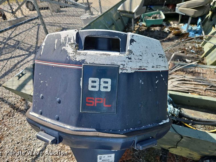 image for item EB8178 1987 Lowe  boat