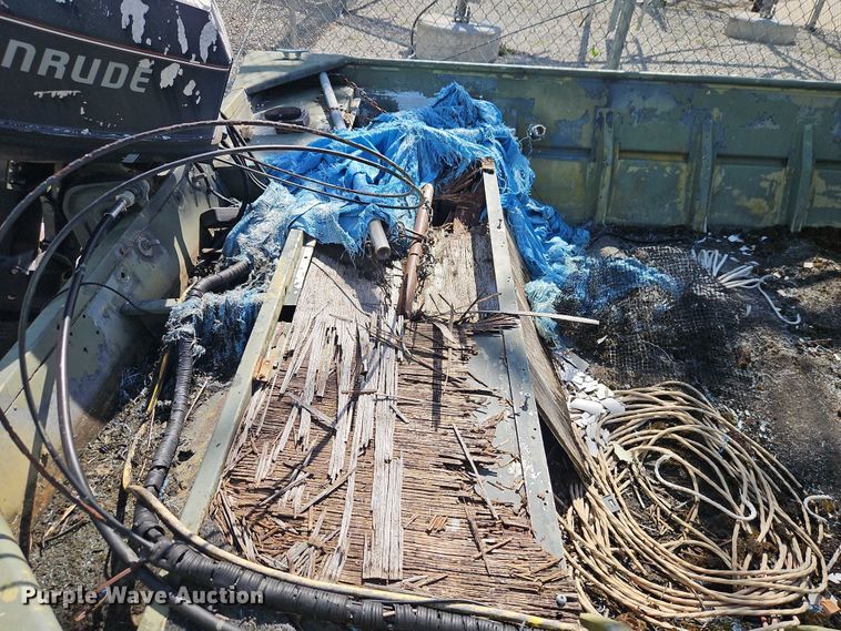 image for item EB8178 1987 Lowe  boat