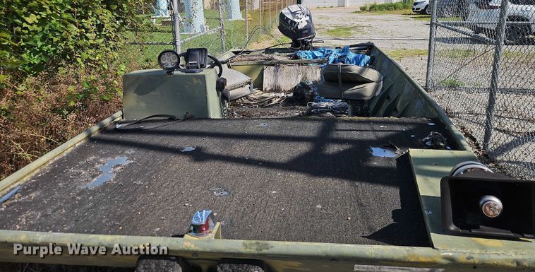 image for item EB8178 1987 Lowe  boat