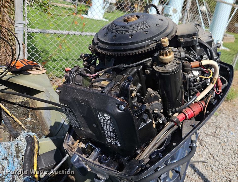 image for item EB8178 1987 Lowe  boat