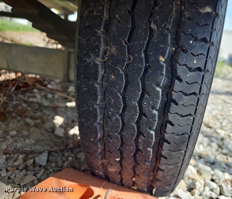 image for item EB8178 1987 Lowe  boat