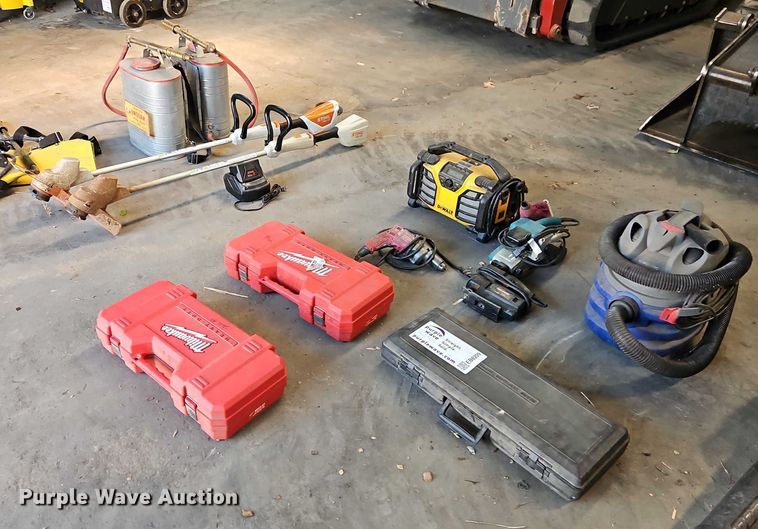 image for item EB8209 Tools