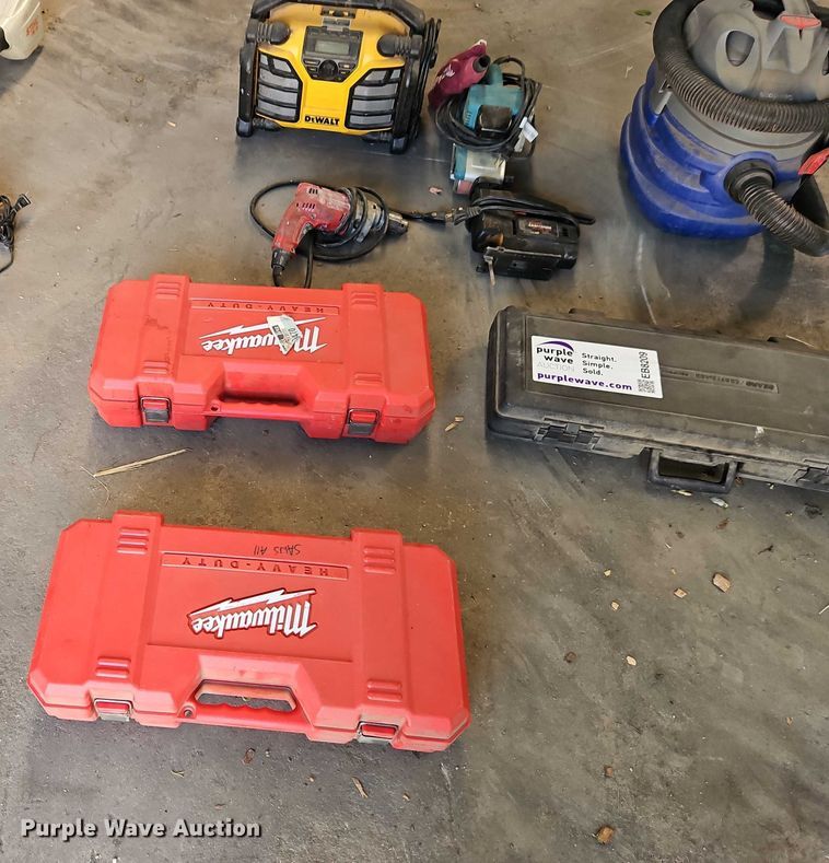 image for item EB8209 Tools