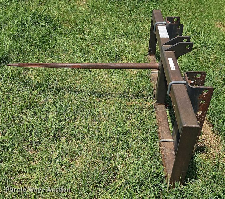 image for item EB8211 Three point bale spear