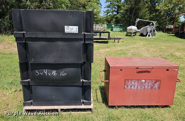 image for item EB8213 (4) dock floats