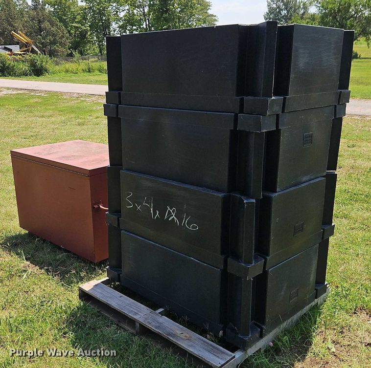 image for item EB8213 (4) dock floats