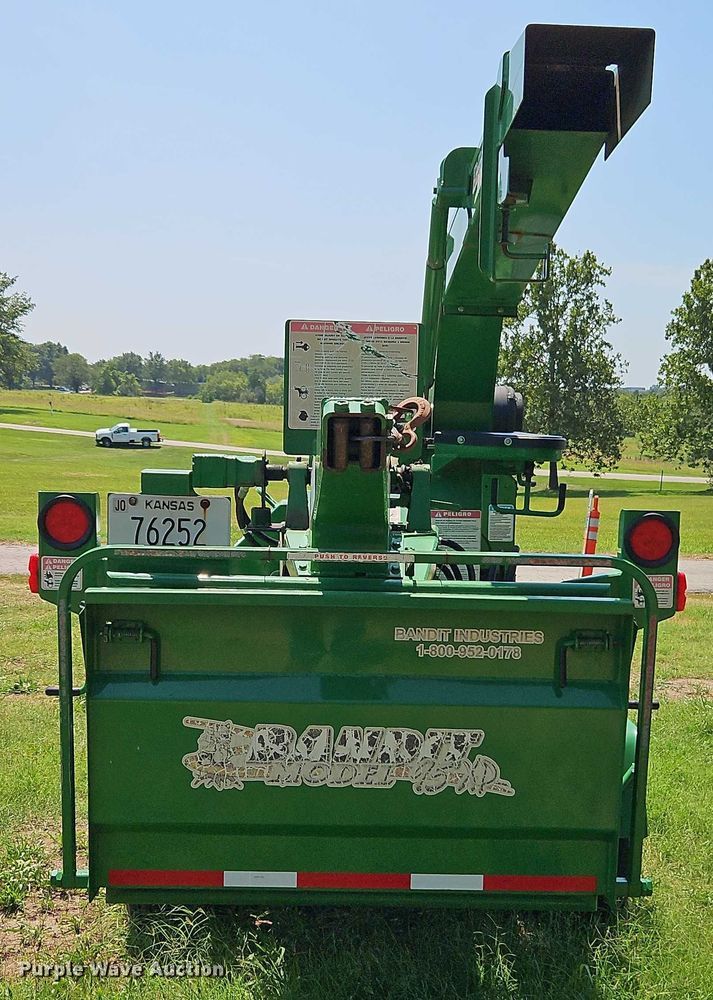 image for item EB8214 2010 Bandit 95 XP wood chipper