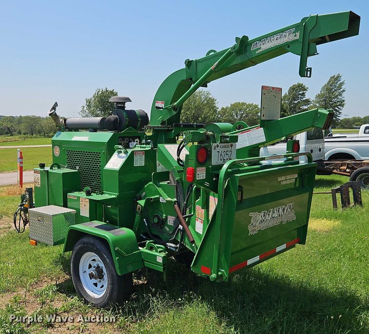 image for item EB8214 2010 Bandit 95 XP wood chipper