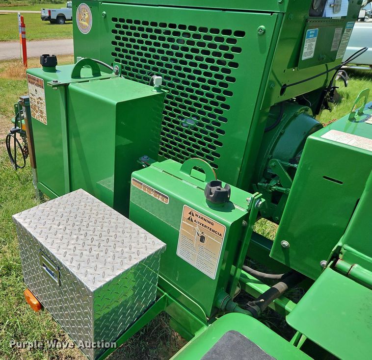 image for item EB8214 2010 Bandit 95 XP wood chipper