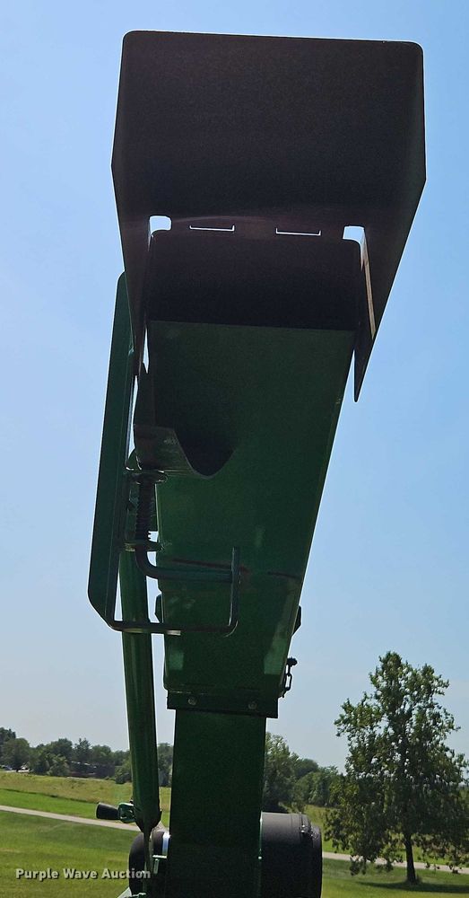 image for item EB8214 2010 Bandit 95 XP wood chipper