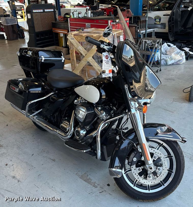 image for item EC1091 2020 Harley-Davidson Police Electra Glide motorcycle