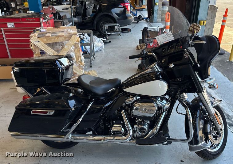 image for item EC1091 2020 Harley-Davidson Police Electra Glide motorcycle