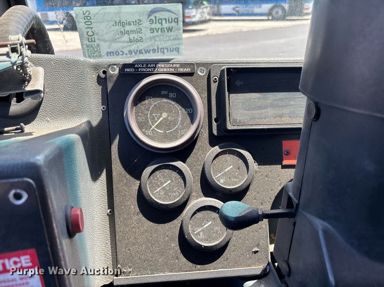 image for item EC1092 2008 Orion bus