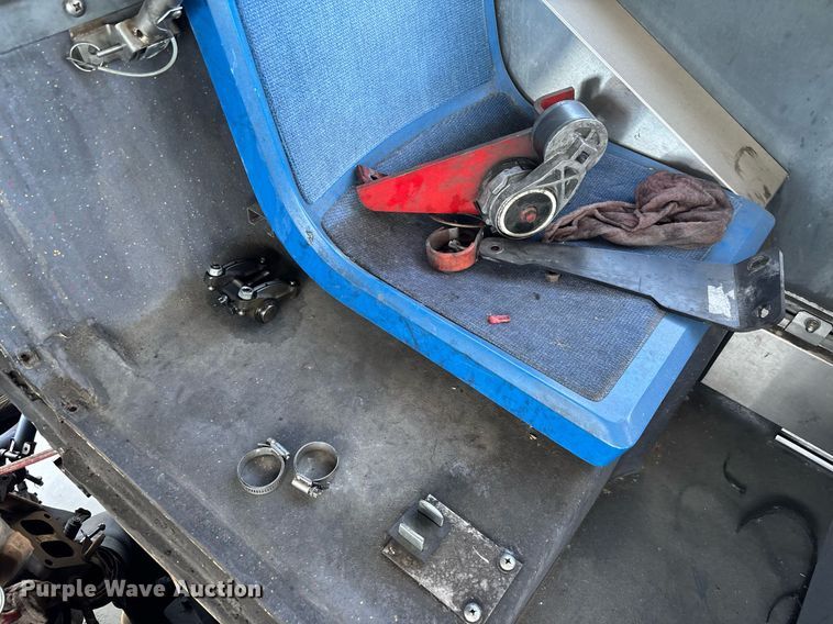 image for item EC1092 2008 Orion bus