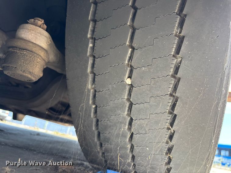 image for item EC1092 2008 Orion bus