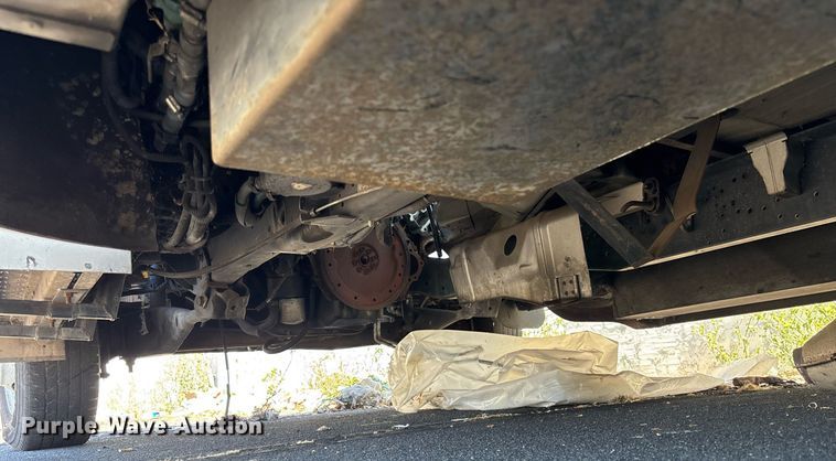 image for item EC1094 2009 Starcraft Ford E450 Super Duty shuttle bus