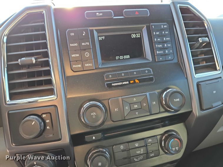 image for item EC3442 2016 Ford F150 SuperCrew pickup truck