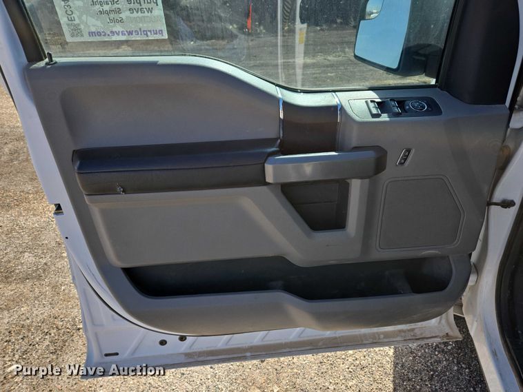 image for item EC3443 2016 Ford F150 SuperCrew pickup truck