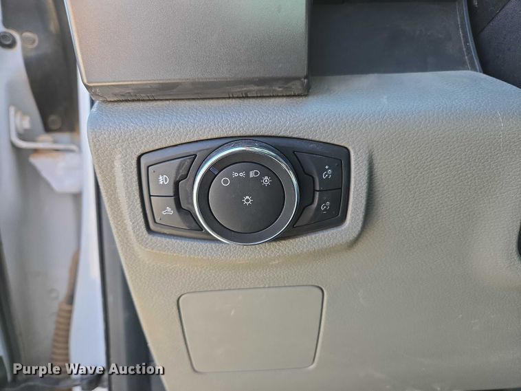 image for item EC3443 2016 Ford F150 SuperCrew pickup truck