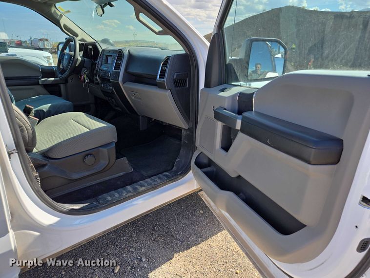 image for item EC3443 2016 Ford F150 SuperCrew pickup truck