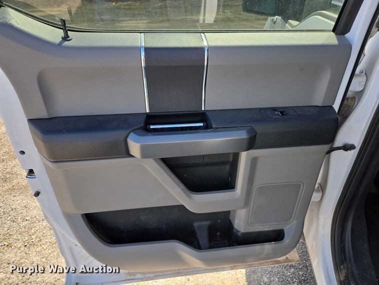 image for item EC3443 2016 Ford F150 SuperCrew pickup truck