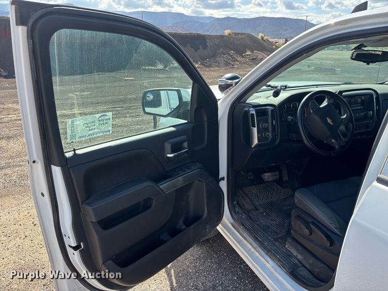 image for item EC3448 2015 Chevrolet Silverado 1500 LT Crew Cab pickup truck