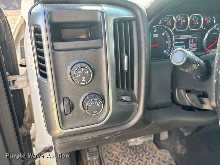 image for item EC3448 2015 Chevrolet Silverado 1500 LT Crew Cab pickup truck